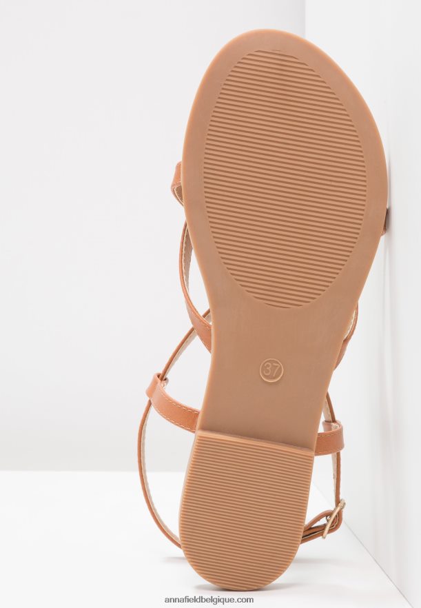 femmes sandales t-bar cognac Anna FieldNHH26B1508