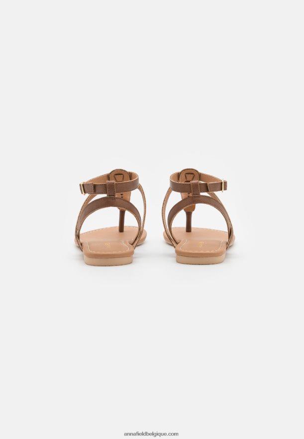femmes sandales t-bar cognac Anna FieldNHH26B1537