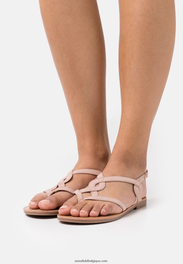 femmes sandales t-bar rose clair Anna FieldNHH26B1535
