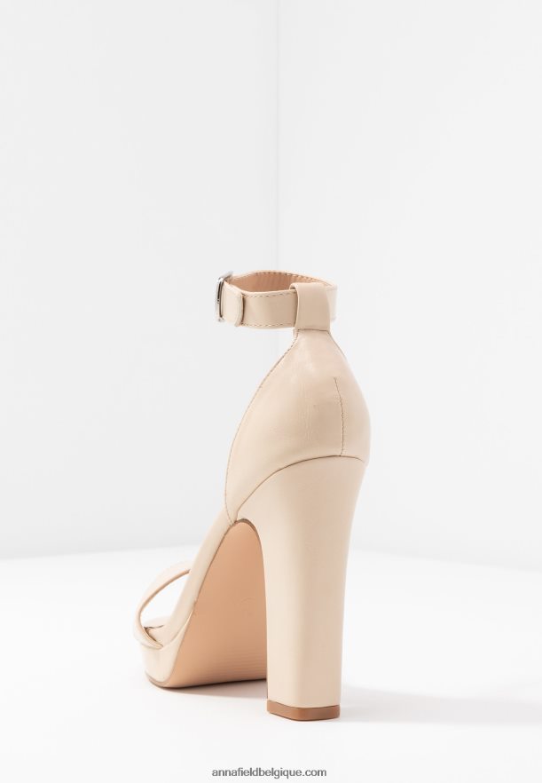femmes sandales à talons blanc cassé Anna FieldNHH26B1557
