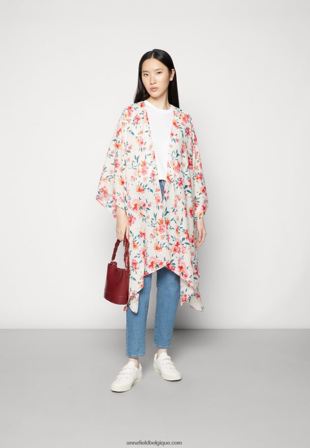 femmes cape rouge Anna FieldNHH26B727