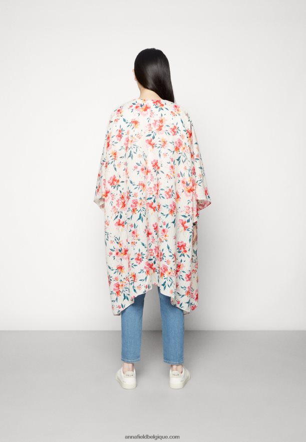 femmes cape rouge Anna FieldNHH26B727