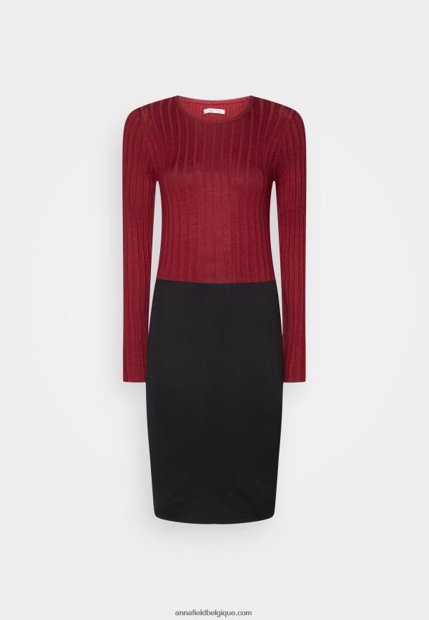 femmes crew ausschnitt ripp top bodycon mini srickkleid robe droite rouge foncé/noir Anna FieldNHH26B217