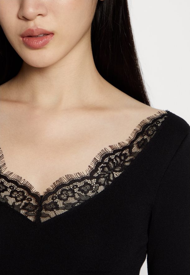 femmes robe pull noire Anna FieldNHH26B236