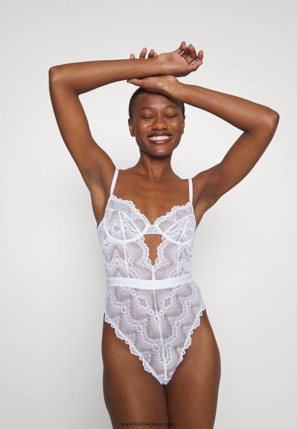 femmes corps blanc Anna FieldNHH26B1017