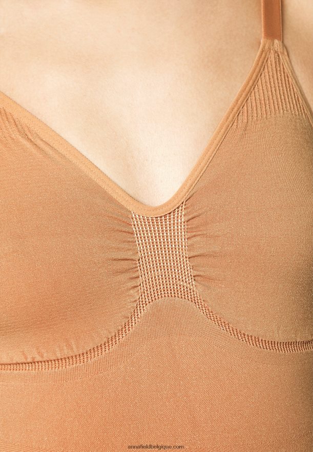 femmes corps nu Anna FieldNHH26B1021