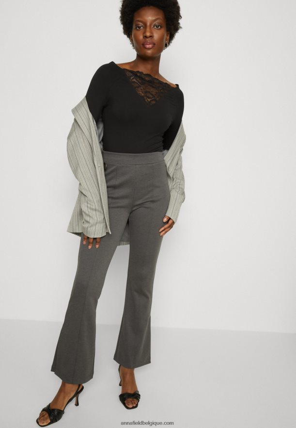 femmes haut à manches longues noir Anna FieldNHH26B564