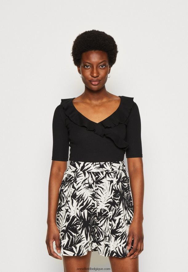 femmes t-shirt imprimé noir Anna FieldNHH26B268