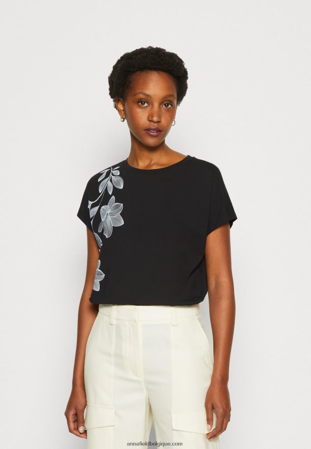 femmes t-shirt imprimé noir Anna FieldNHH26B331