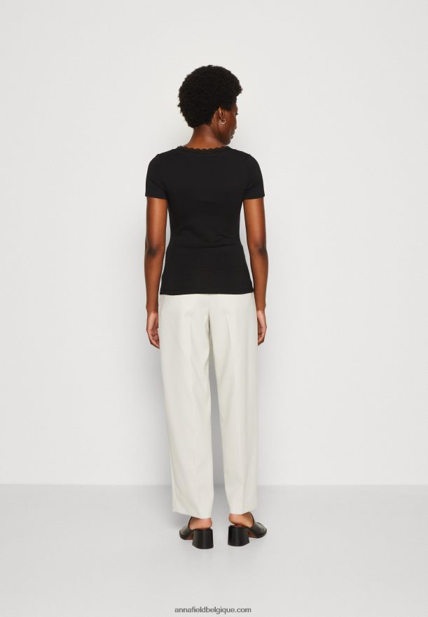 femmes t-shirt imprimé noir Anna FieldNHH26B353