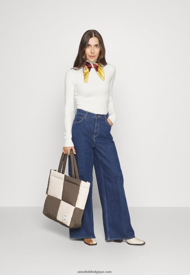 femmes pull blanc cassé Anna FieldNHH26B839