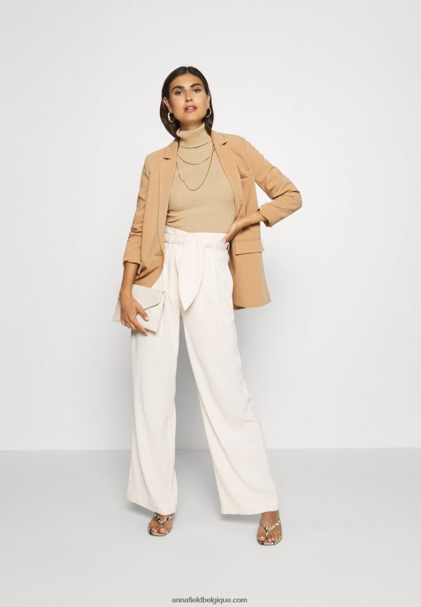 femmes pull sable Anna FieldNHH26B853